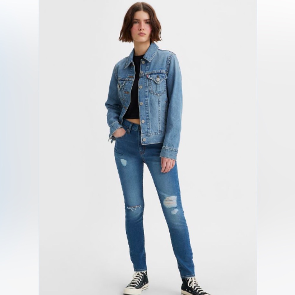 Levi’s 721 High-Rise Skinny Jeans